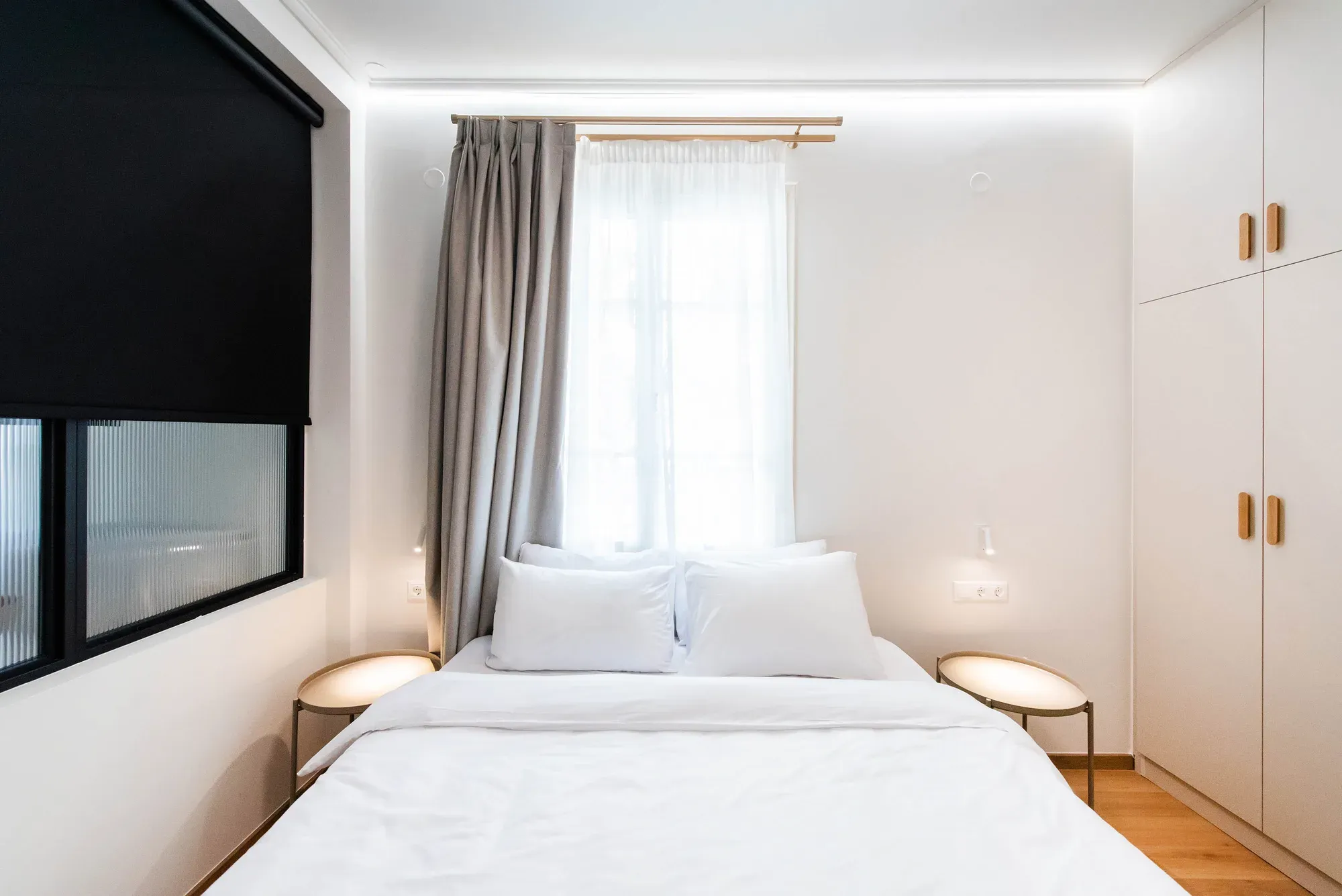Deluxe Suite — 9